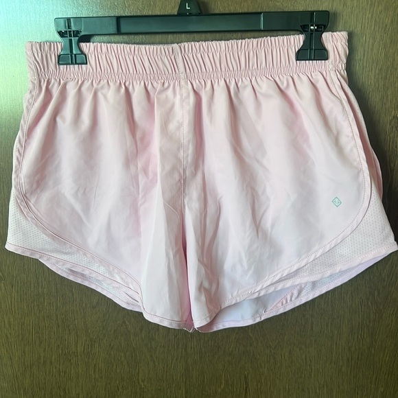 ANTONIO MELANI Pants - Antonio Melani Light Pink Core Athletic Shorts, Sz. S, 3” inseam, Like New!